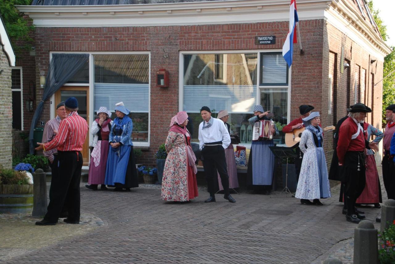 Uit Alle Windstreken Hindeloopen Eksteriør bilde